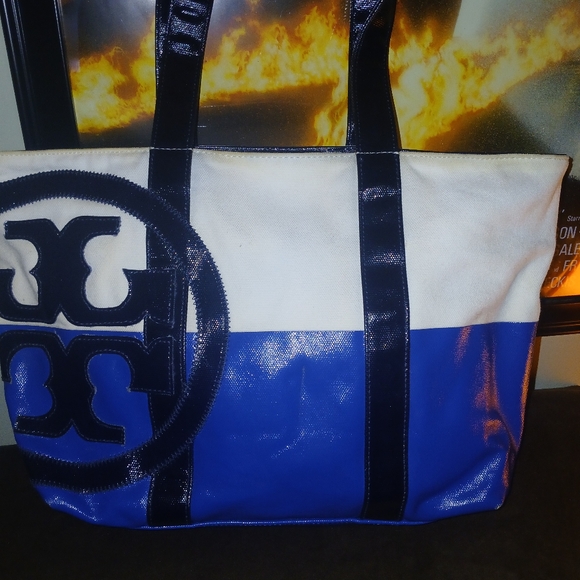 Tory Burch Handbags - Tory Burch Large Pvc & Twill Beach Tote, Handbag NWT!!